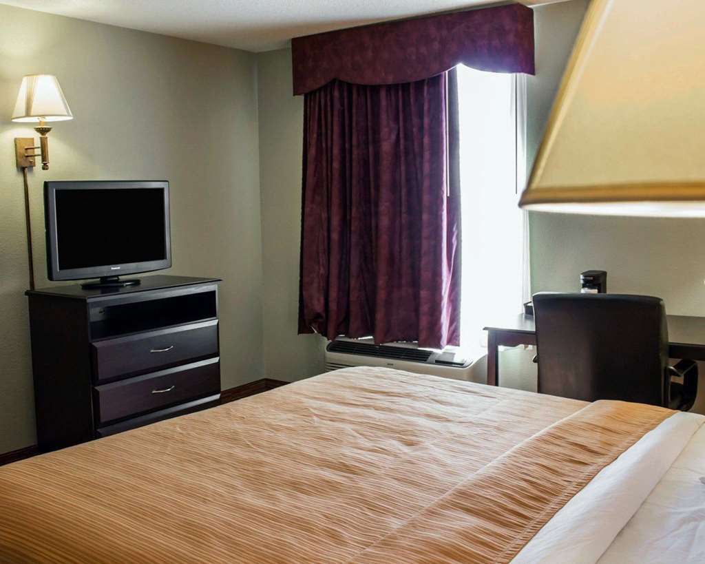 Hotel Clarion Pointe Archdale Zimmer foto